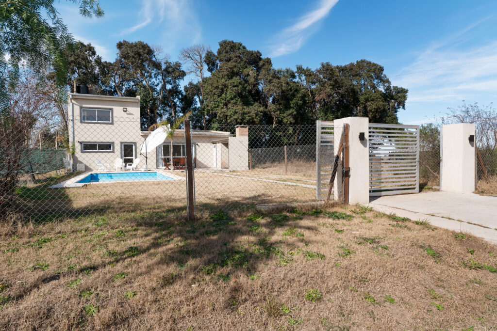 Rosario, Villa Amelia 300 m² | 1 dormitorio